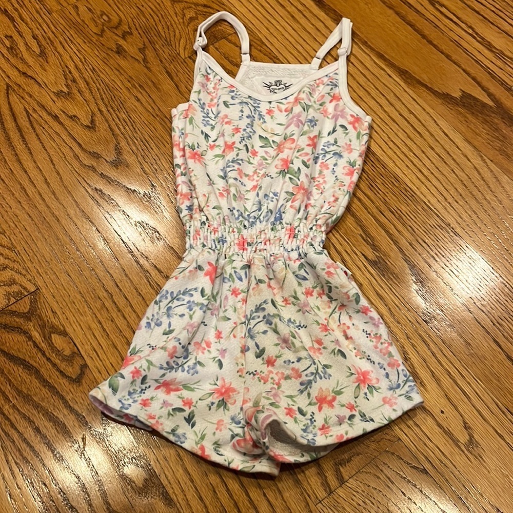 T2 Love Girl’s Floral Romper Size 8